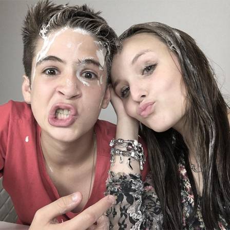 Larissa Manoela e João Guilherme juntos (Crédito: Divulgação)