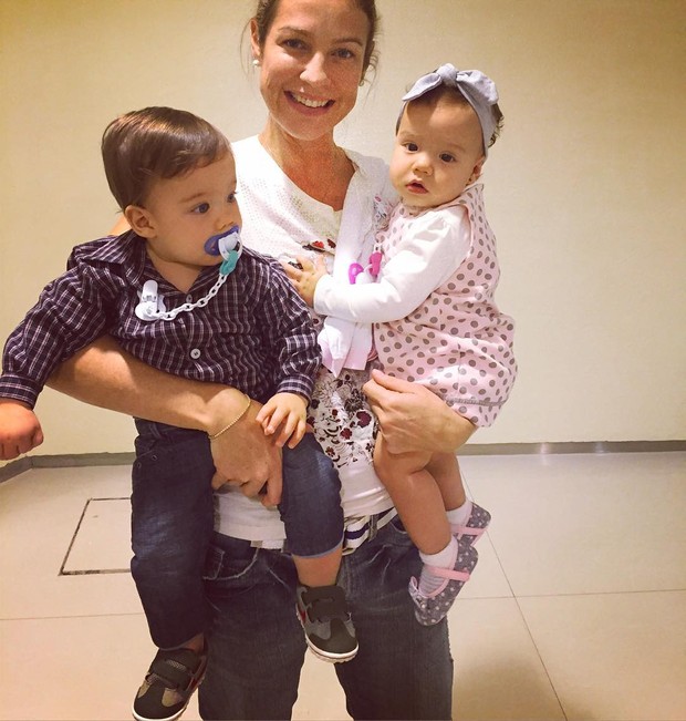Luana Piovani com Bem e Liz (Crédito: Reprodução)