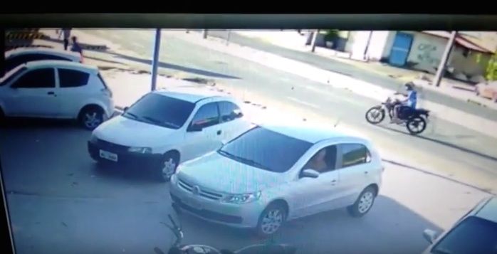 Assalto em farmácia na zona Sul (Crédito: Reprodução)