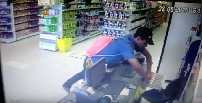 Assalto em farmácia na zona Sul (Crédito: Reprodução)