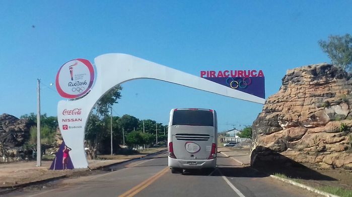 Tocha chegando na cidade de Piracuruca (Crédito: PRF)