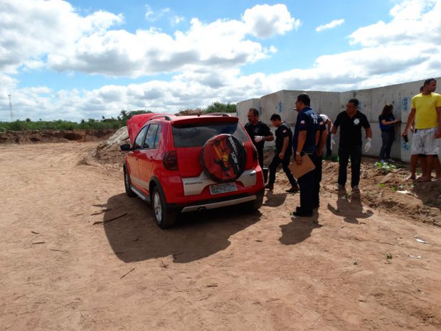 Veículo em que José Jardel Lima Santos estava