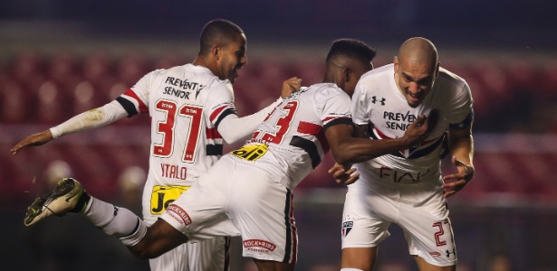 São Paulo perde pro Atlético-PR
