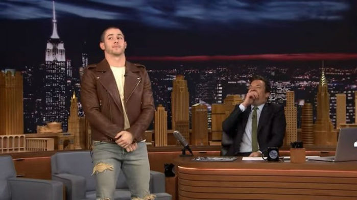 Nick Jonas no programa de Jimmy Fallon (Crédito: Reprodução)
