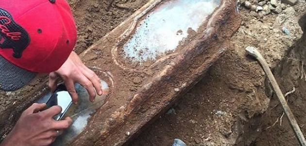 Encontrado corpo conservado de criança que morreu há 145 anos