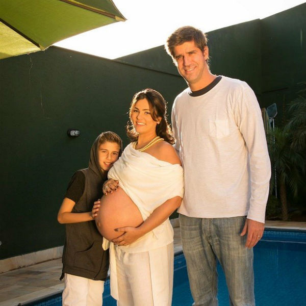 Suzana Alves e família (Crédito: Reprodução)