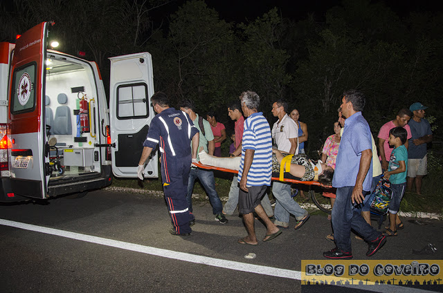 Acidente envolve van que transportava 14 pessoas (Crédito: Reprodução)