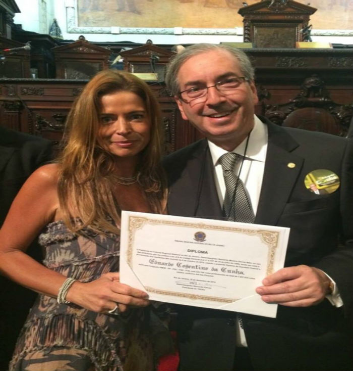 Claudia Cruz ao lado do marido Eduardo Cunha