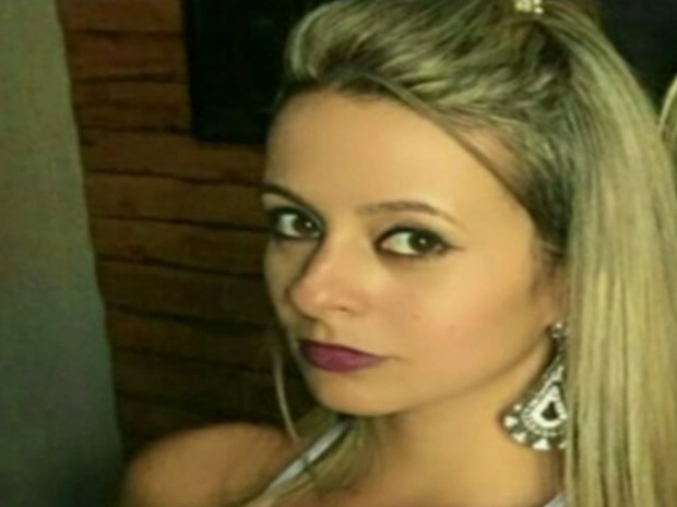 Nayane foi atingida com garrafa durante briga (Crédito: Arquivo Pessoal)