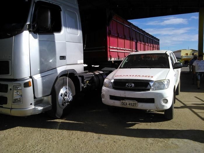 Caminhões com carga de cerveja sem nota fiscal é interceptado em Floriano