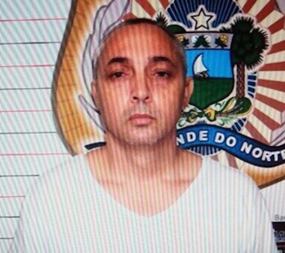 Preso fugiu quando ia colocar lixo para fora (Crédito: Reprodução)