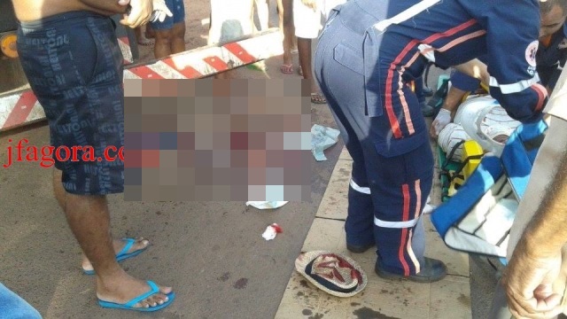 Acidente entre moto e caminhão deixa lavrador gravemente ferido (Crédito: Reprodução)