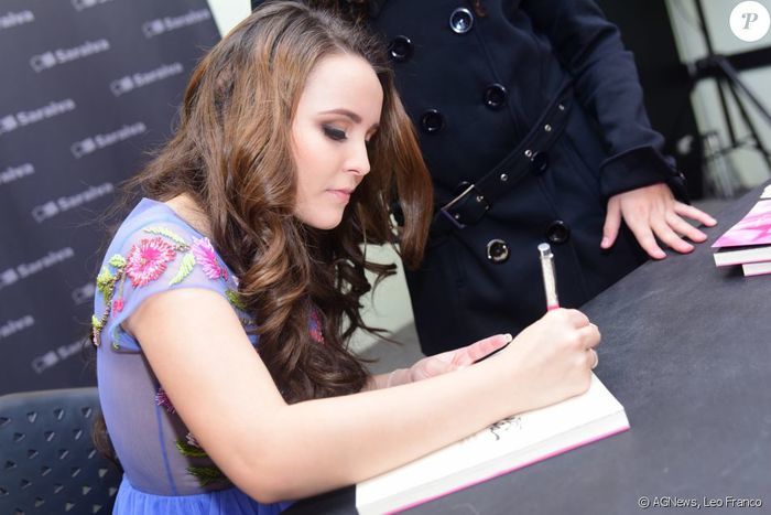 Larissa Manoela