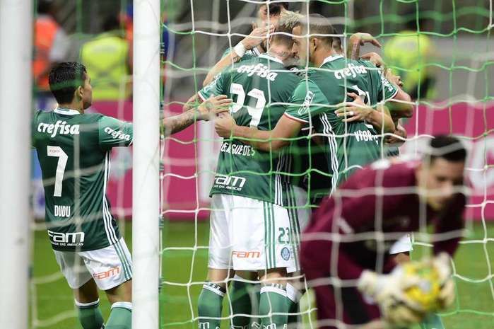 Vitória por 4 a 0 sobre o Figueirense (Crédito: Gazeta Press)