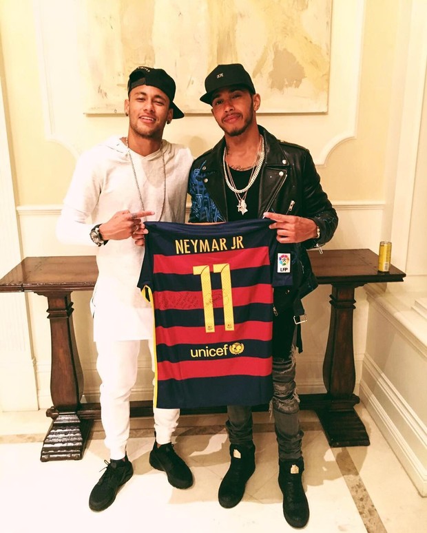 Neymar e Lewis Hamilton (Crédito: Reprodução)