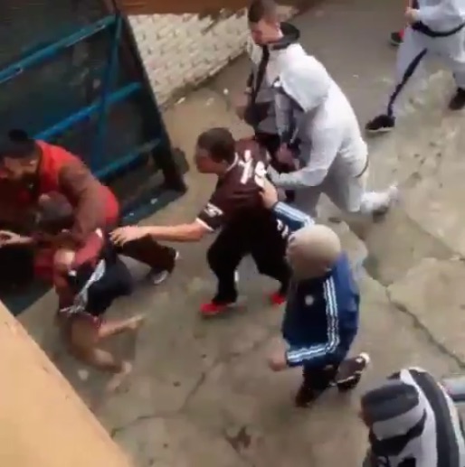 Briga durante partida (Crédito: Reprodução)