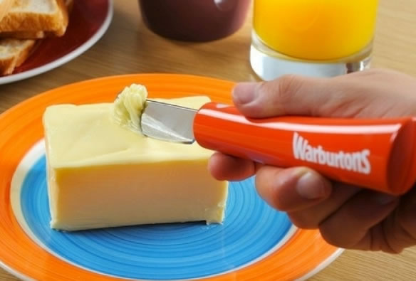 Faca que aquece para cortar manteiga gelada (Crédito: Reprodução)