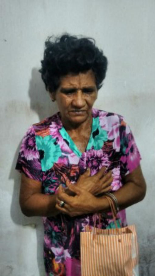 'Tia do Tráfico' foi presa em flagrante com drogas em sua residência
