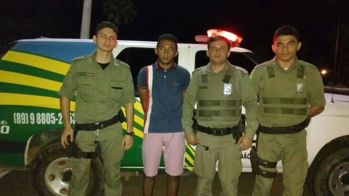 Jovem é preso acusado de furtar R$ 9 mil de comércio (Crédito: Reprodução)