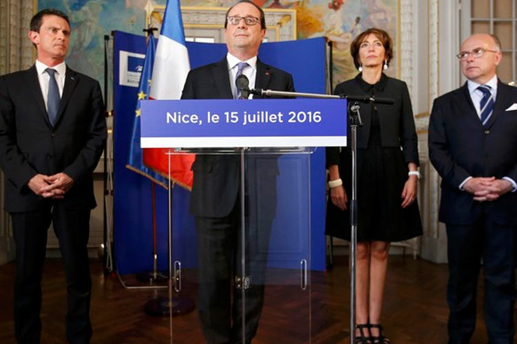 Nice: "Hollande diz que cerca de 50 estão entre a vida e a morte"