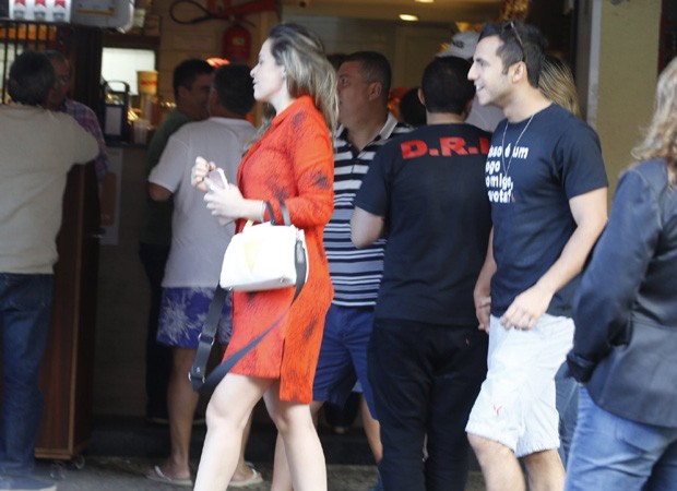 Ex-BBBs Ana Paula Renault, Cacau e Matheus se reencontram no Rio (Crédito: Reoridução)