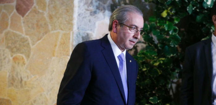 Mesmo afastado, Eduardo Cunha continua ocupando apartamento funcional