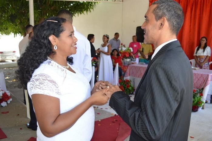 Cerimônia de casamento foi realizada neste sábado