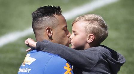 Neymar e Davi Lucca (Crédito: Reprodução)