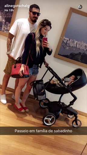 Aline Gotschalg, Fernando Medeiros e o filho (Crédito: Reprodução)
