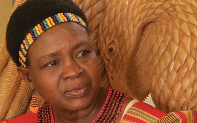 Uma das poucas lideranças femininas do Malauí, Theresa Kachindamoto (Crédito: BBC)