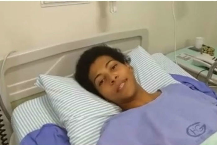 Professora fez cirurgia para mudar de sexo