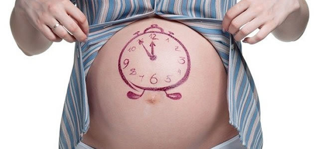 Bebês podem passar mais de 9 messes na barriga da mãe?