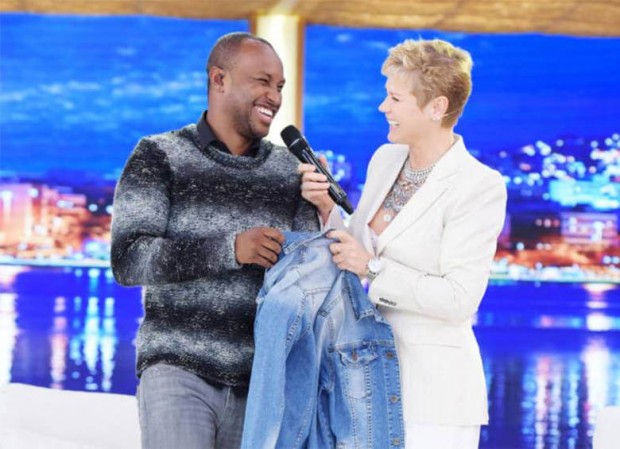 Thiaguinho vai ao programa de Xuxa (Crédito: Reprodução)