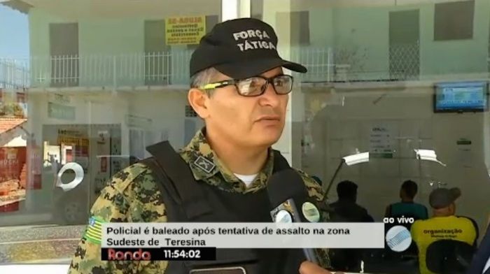 Policial é baleado em assalto (Crédito: Reprodução)