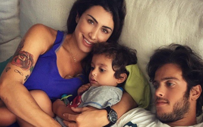 Jaque, Rafael e o filho Gael (Crédito: iG)