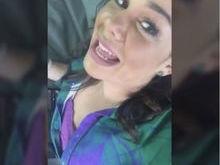 Fernanda Souza erra feio no make e se diverte com o resultado