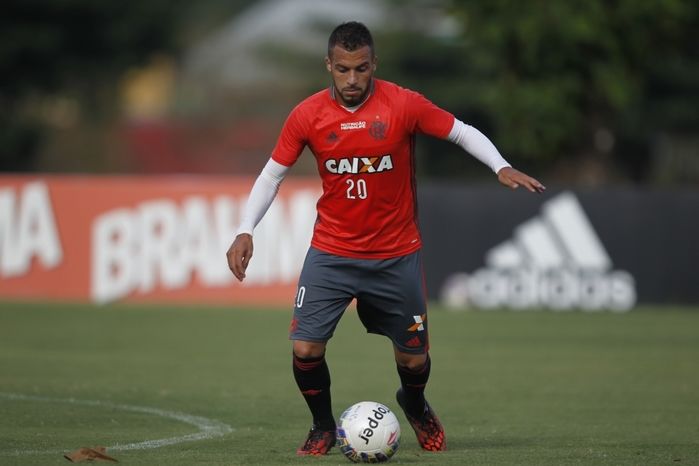Canteros deve estar deixando o clube por empréstimo