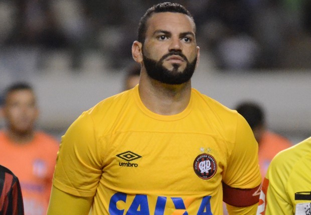 Weverton no lugar de Fernando Prass (Crédito: Divulgação)