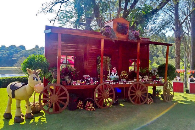 Rafaella Justus comemora aniversário em sítio com a família (Crédito: Reprodução)