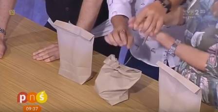 Apresentadora teve mão perfurada (Crédito: Divulgação)