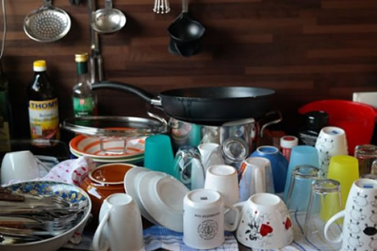 Material pode acabar com a tarefa de lavar louça