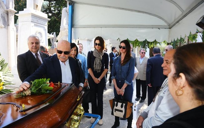 Amigos e família se despedem de Guilherme Karam