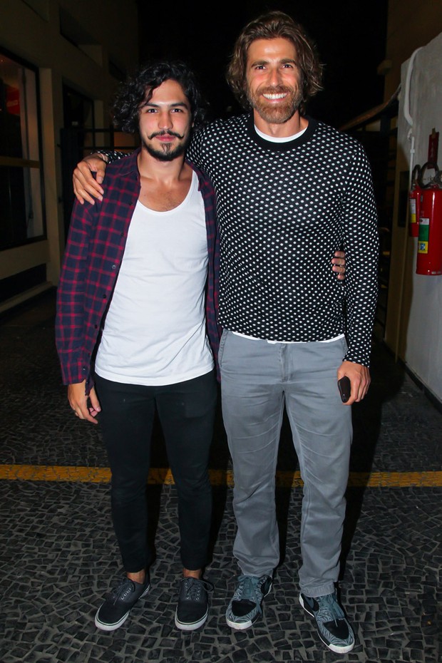 Reynaldo Gianechini e Gabriel Leone (Crédito: Reprodução)