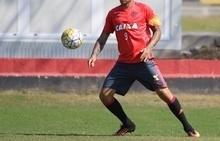 Multa de Guerrero despenca R$ 52 milhões e facilita saída