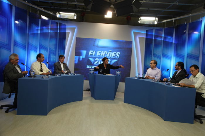 Debate com candidatos a prefeito (Crédito: Efrém Ribeiro)