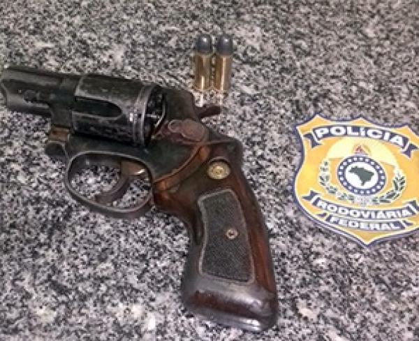 Homem de 45 anos estava com a arma (Crédito: Divulgação)
