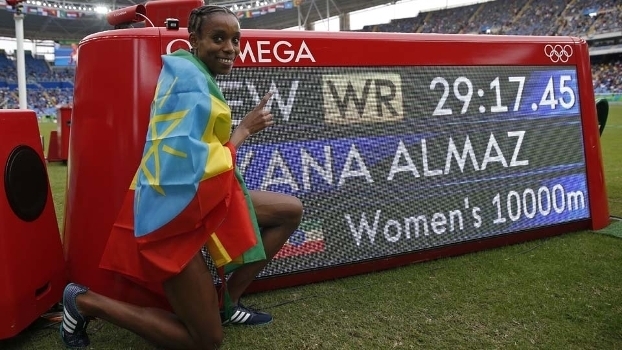 Ayana Almaz bateu o recorde mundial e foi ouro nos 10 mil metros (Crédito: Getty)