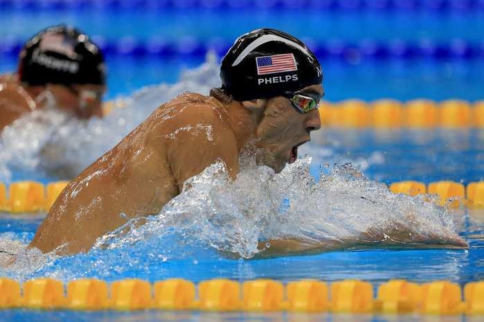 Phelps ganha os 200m medley (Crédito: Reuters)