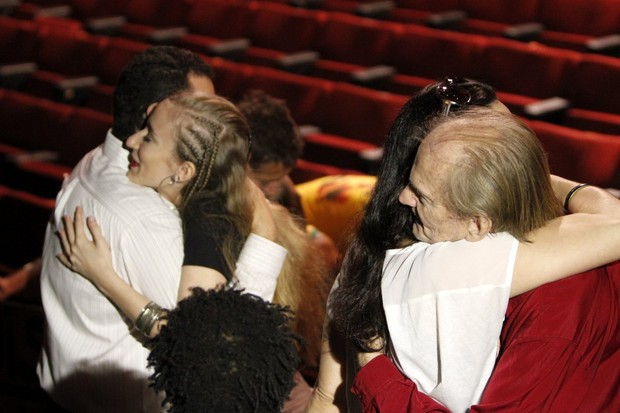 Corpo de Elke Maravilha é velado no Teatro Carlos Gomes, no Rio (Crédito: Reprodução)