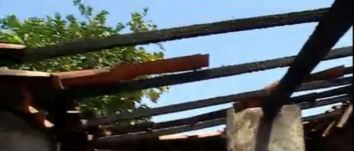 Teto ficou totalmente destruído (Crédito: Rede Meio Norte)